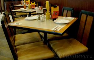 pizza hut dining