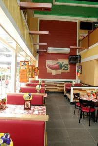 Chili's - Alabang town center Interior