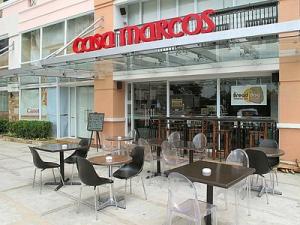 outside dining