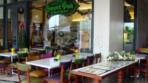 sweet pea outdoor dining piazza