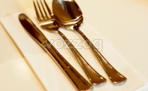 eating utensils