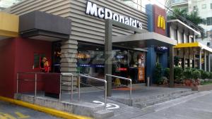 mcdo paseo de roxas
