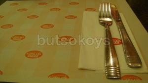 carlos-pizza-fork.JPG